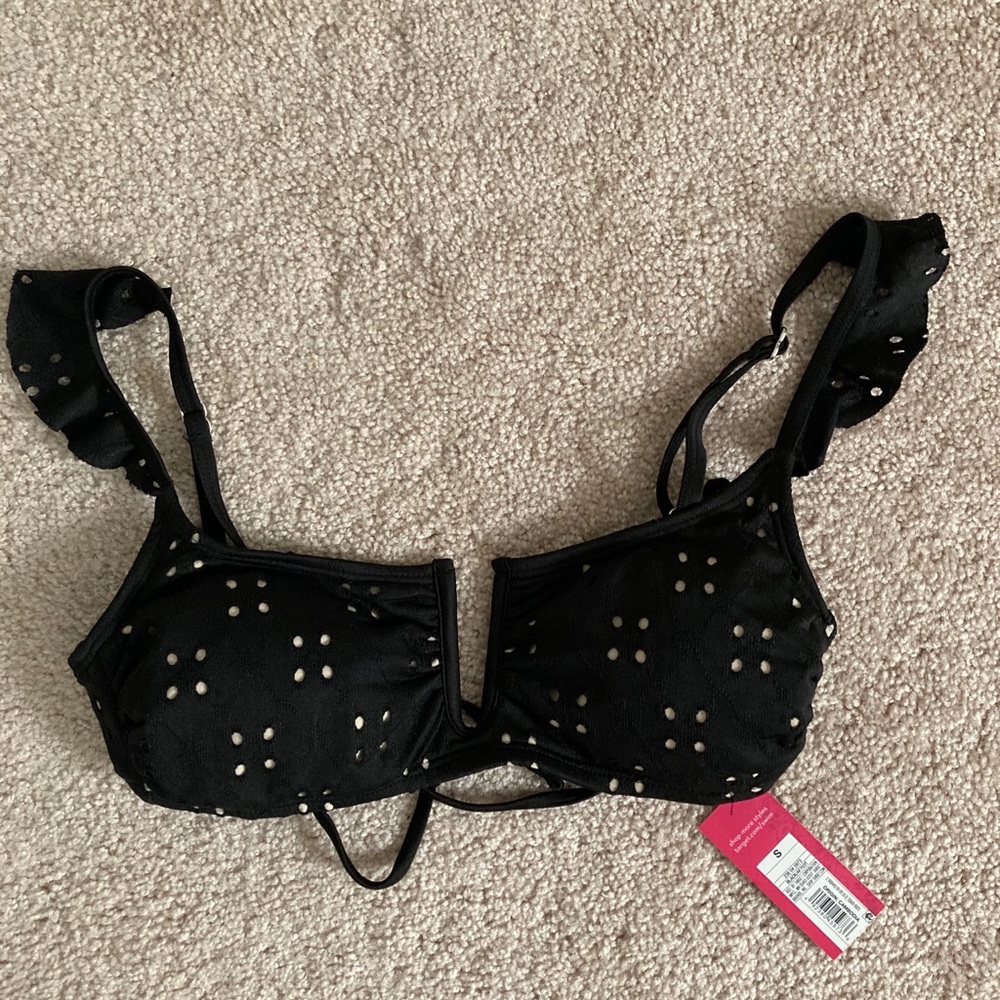 Black bikini top